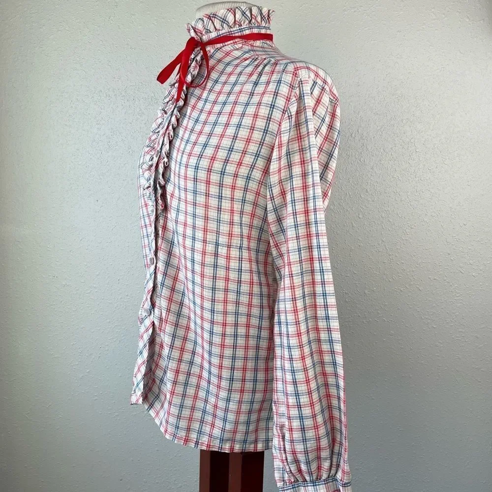 Jody Blouse love buttons